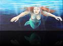 « Die Freischwimmerin »<br>Acryl-Mischtechnik auf Leinwand<br>100 x 50 cm